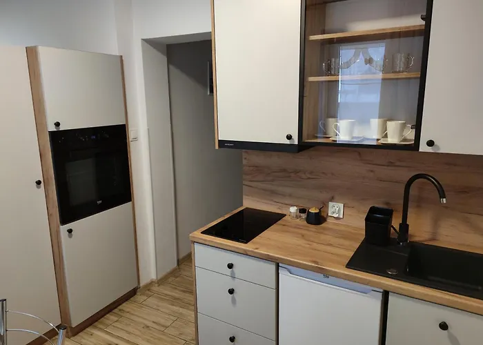 Willa Zuzanna Apartamenty, Wczesniej Willa Italia
