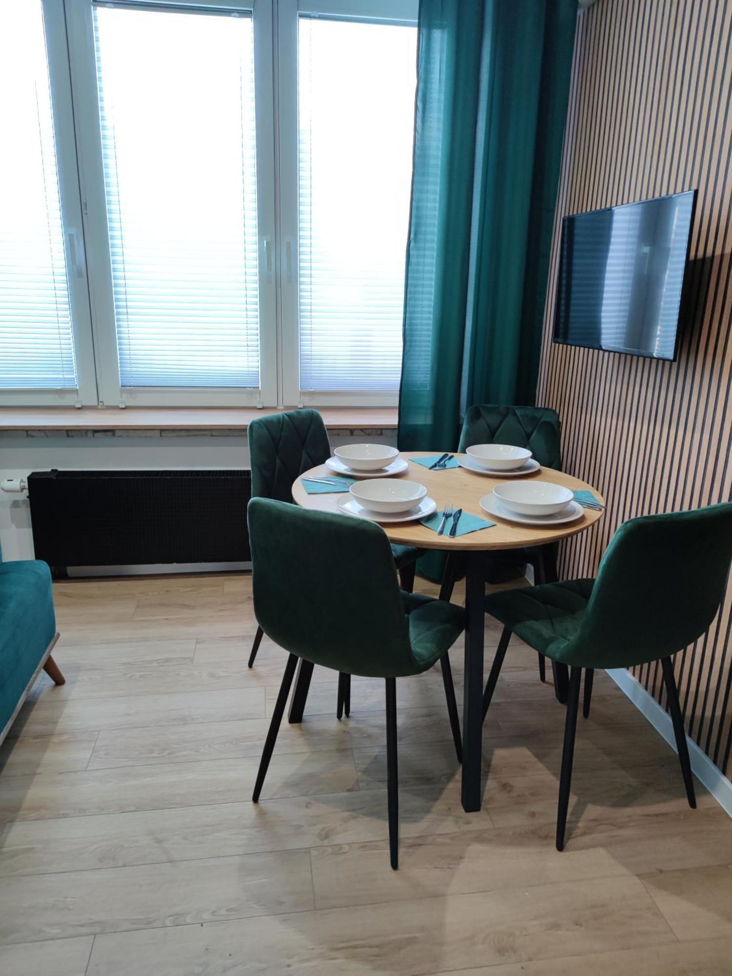Zuzanna Apartamenty, Wczesniej Italia * Ustron